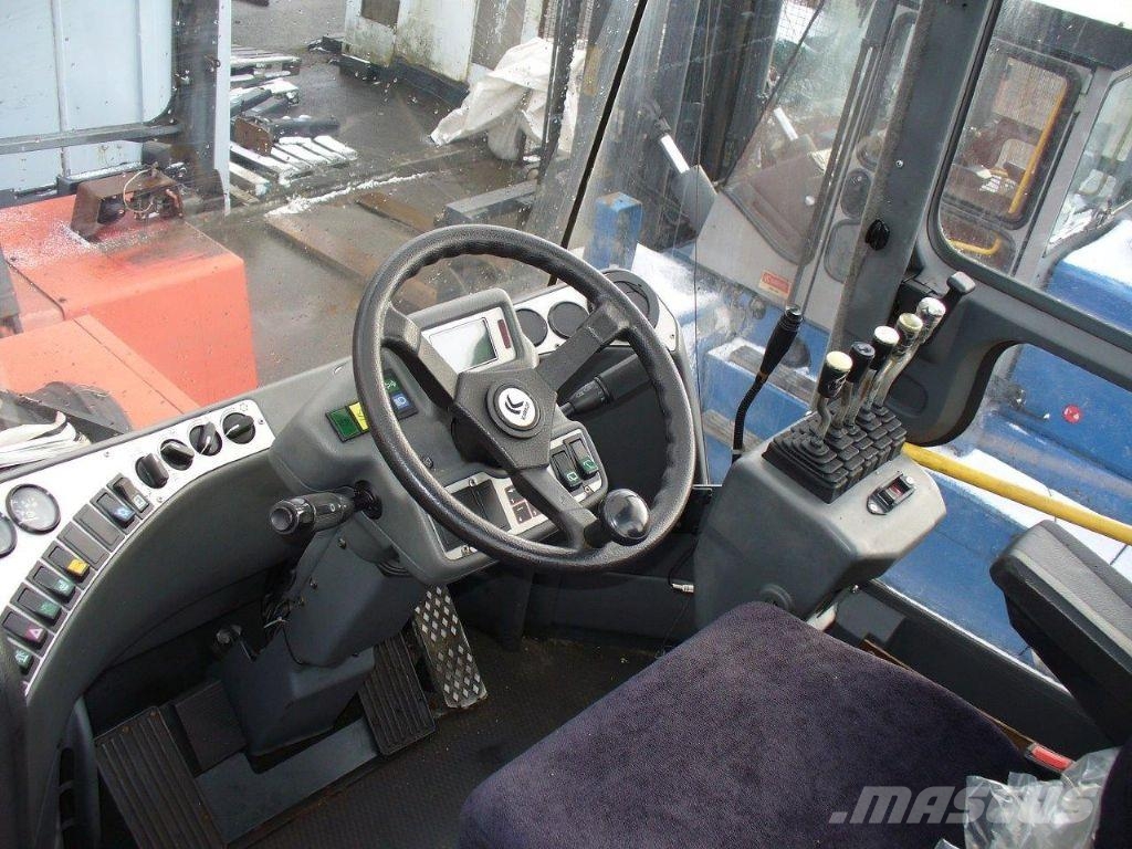 Kalmar DCE90-45E6 Wozy do składowania i transportu kontenerów