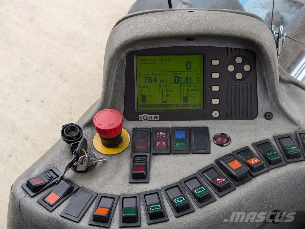 SMV SC4527CA5 Reach-Stacker
