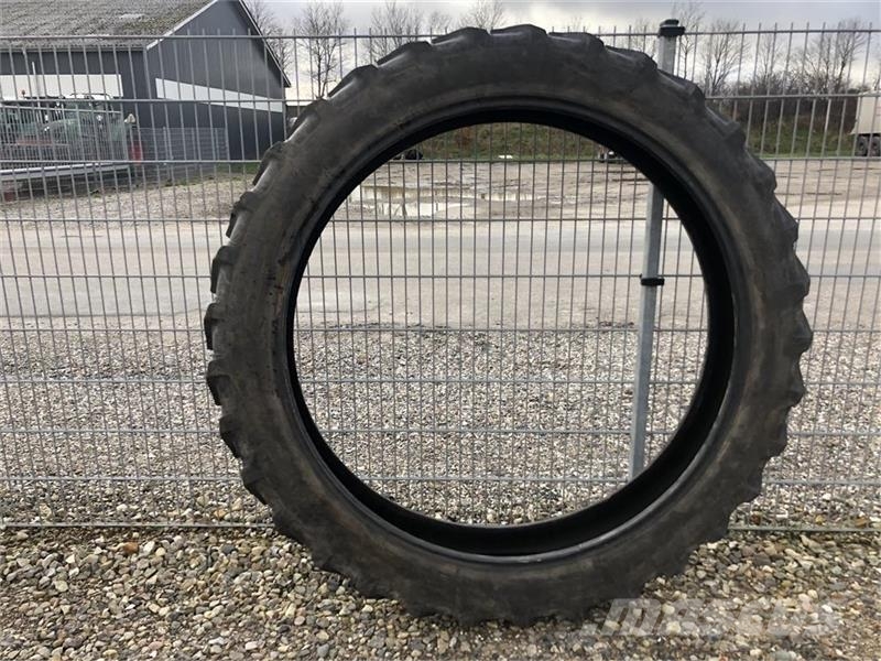 Alliance 270/95 R54 Dekk, hjul og felger