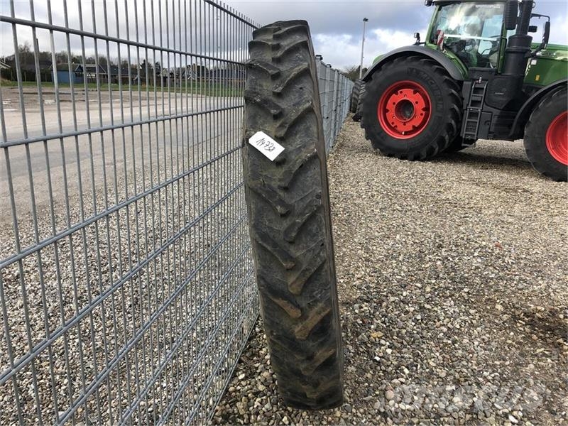 Alliance 270/95 R54 Dekk, hjul og felger