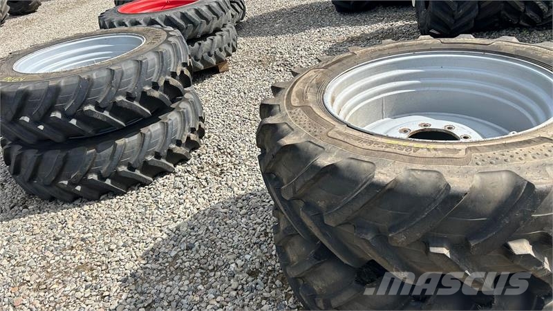 Alliance VF 380/85R34 - Dobbelthjul Grimme 260 8 huls Dekk, hjul og felger