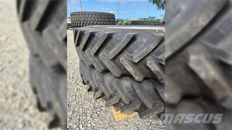 BKT 380/90R54 + 380/85R38 - spor 2.25m 10 huls bag + s Reifen