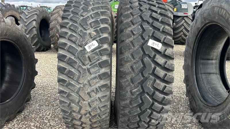 BKT 540/80R38 520/85R38 - vejdæk Banden, wielen en velgen