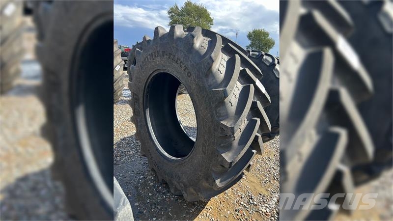 BKT 600/70R34 VF afm. Banden, wielen en velgen