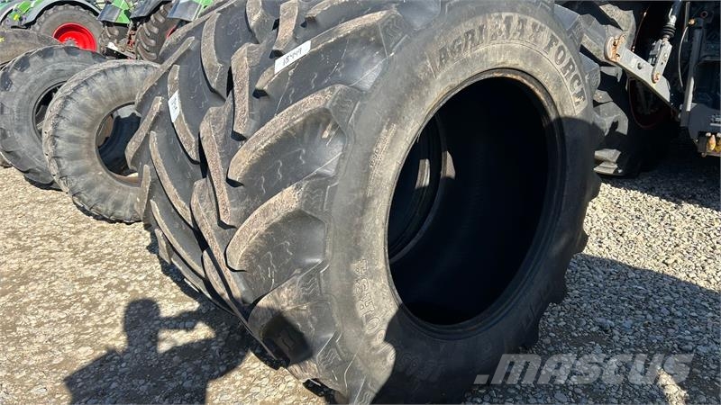 BKT 650/60R34 IF Banden, wielen en velgen