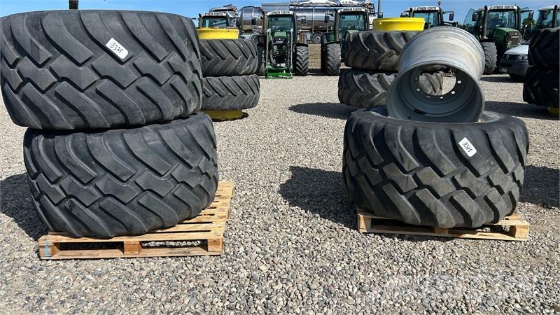 BKT 710/50R26.5 FL 630 - 10 huls ET-50 Gume, točkovi i felne