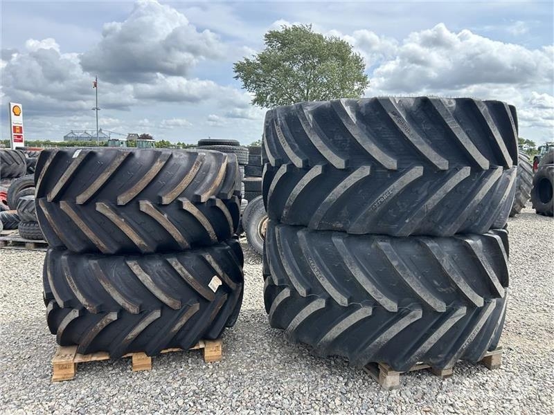 BKT 900/50R42 + 710/55R30 - komplette hjul Dekk, hjul og felger