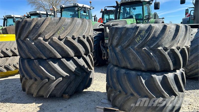 BKT 900/50R42 + 750/55R26 Dekk, hjul og felger