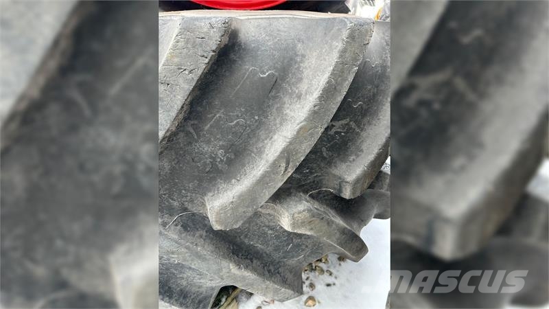 BKT 900/60R38 IF + 710/60R30 IF Gume, točkovi i felne