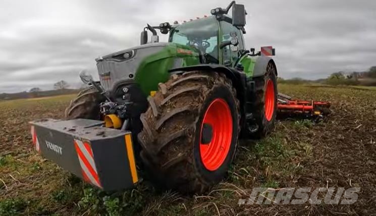 BKT 900/60R42 + 710/55R34 - komplette hjul til Fendt 7 Gume, točkovi i felne