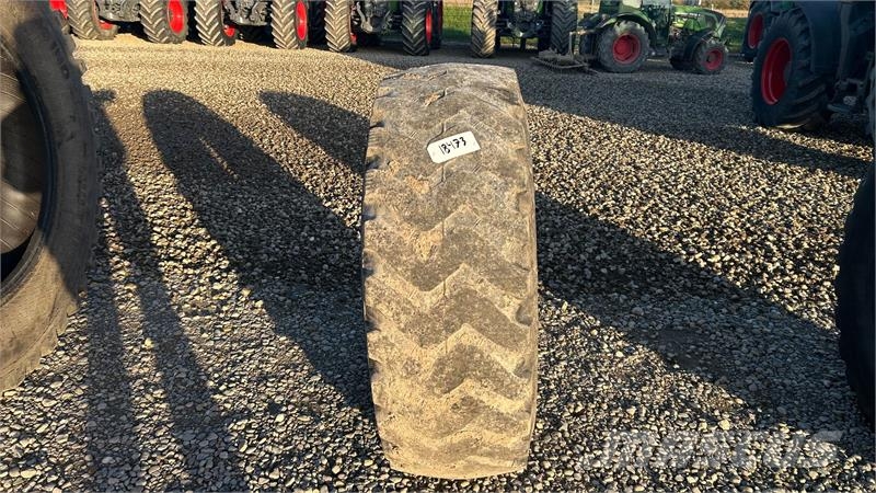Bridgestone 17.5R25 الإطارات والعجلات والحافات