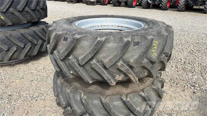 Continental 420/85R30-30 Dekk, hjul og felger