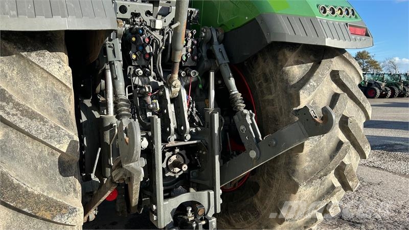 Fendt 1042 Vario S4 Profi Plus Traktorji