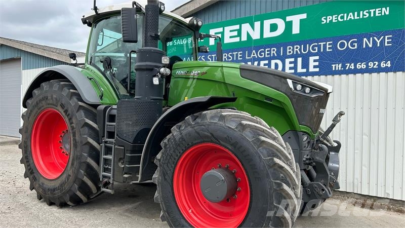 Fendt 1042 Vario S4 Profi Plus Traktory