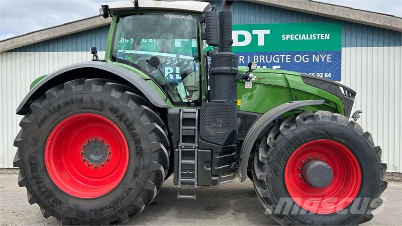 Fendt 1042 Vario S4 Profi Plus Traktory