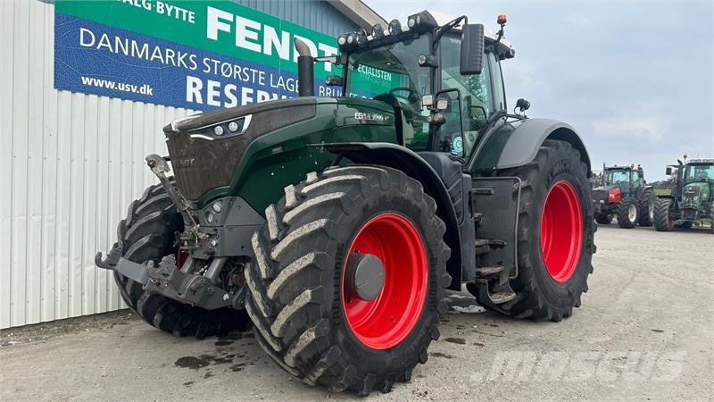 Fendt 1046 Vario S4 Profi Plus Traktory