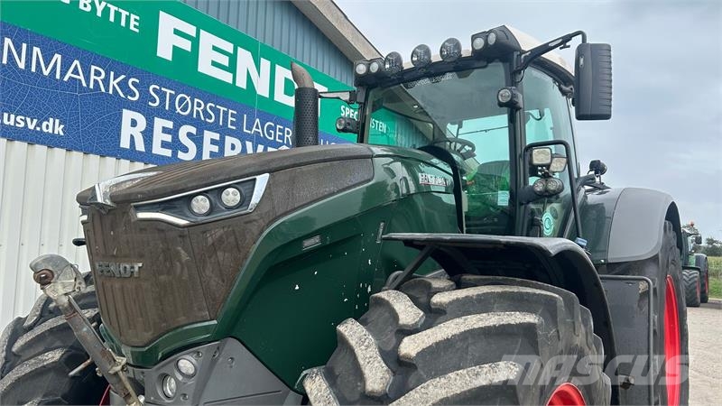 Fendt 1046 Vario S4 Profi Plus Traktory