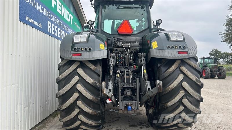 Fendt 1046 Vario S4 Profi Plus Traktory