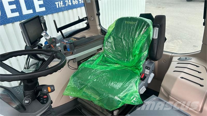 Fendt 1046 Vario S4 Profi Plus Traktory