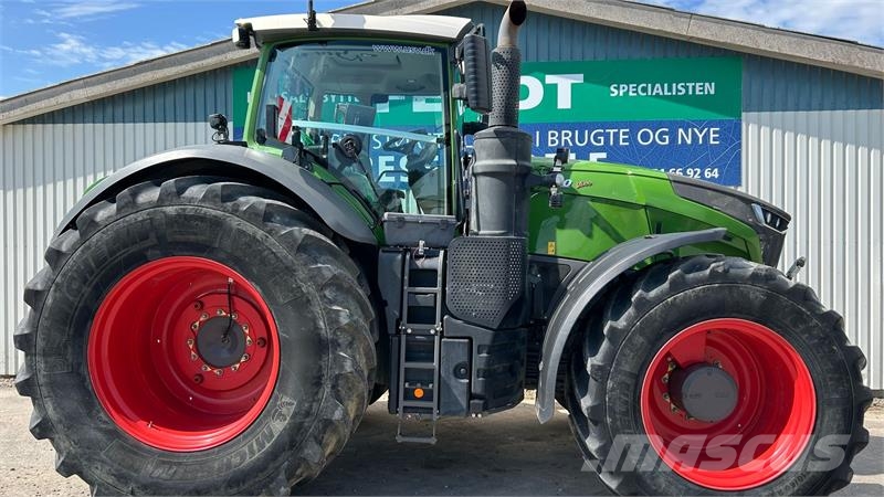 Fendt 1050 Vario S4 PROFI PLUS VarioGrip. Få Timer Traktory