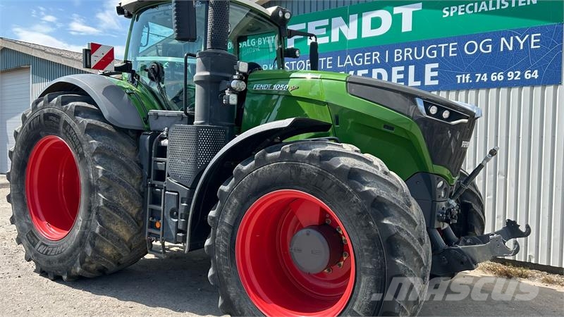 Fendt 1050 Vario S4 PROFI PLUS VarioGrip. Få Timer Traktory