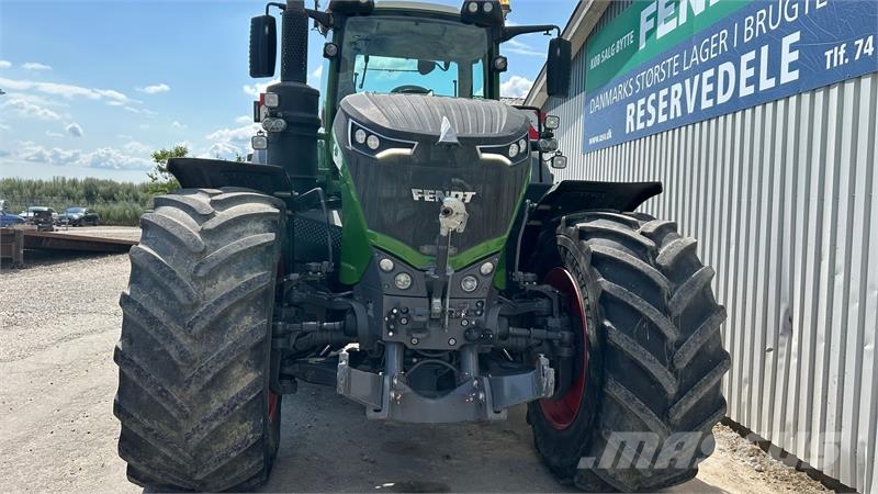 Fendt 1050 Vario S4 PROFI PLUS VarioGrip. Få Timer Traktory