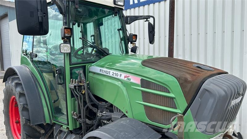 Fendt 210 F Vario TMS Med Front PTO Traktorji