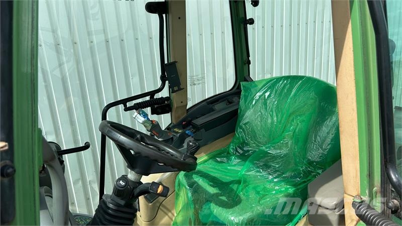 Fendt 210 F Vario TMS Med Front PTO Traktorji