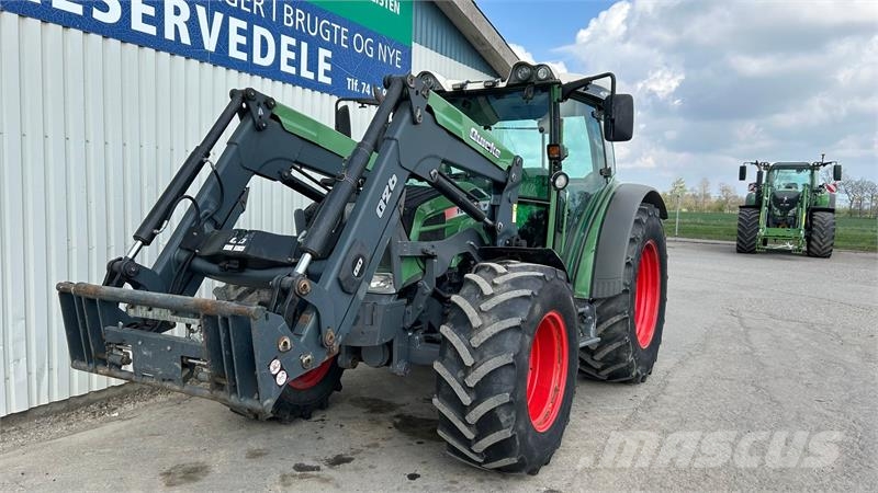 Fendt 211 Vario Med Ålø Q26 frontlæsser Traktory