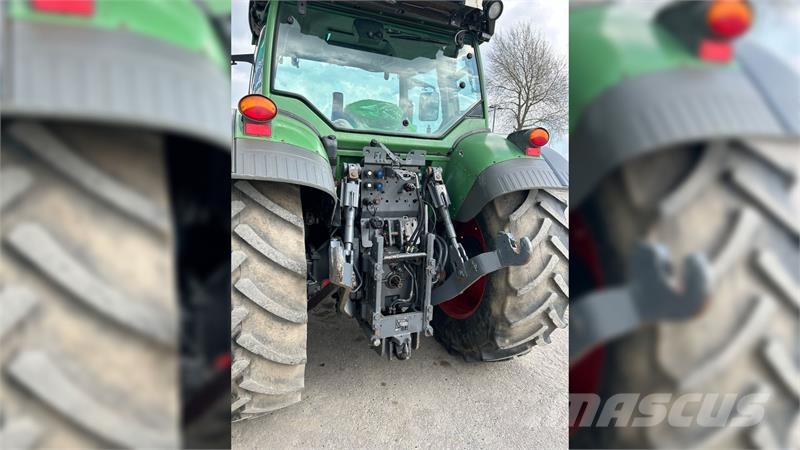 Fendt 211 Vario Med Ålø Q26 frontlæsser Traktory