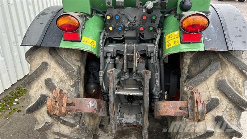 Fendt 211 Vario TMS V model med Frontlift Ciągniki rolnicze