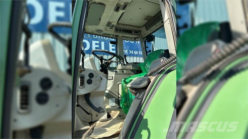 Fendt 712 Vario TMS Med Stoll FZ 50 Frontlæsser Traktory