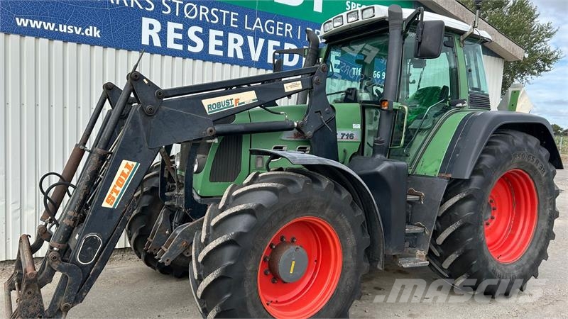 Fendt 716 VARIO TMS  Med Stoll Frontlæsser Traktory