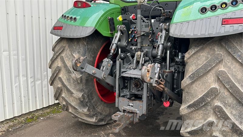 Fendt 718 Vario S4 Power Plus Traktory