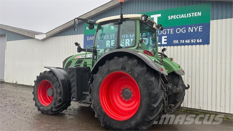 Fendt 718 Vario S4 Power Traktory