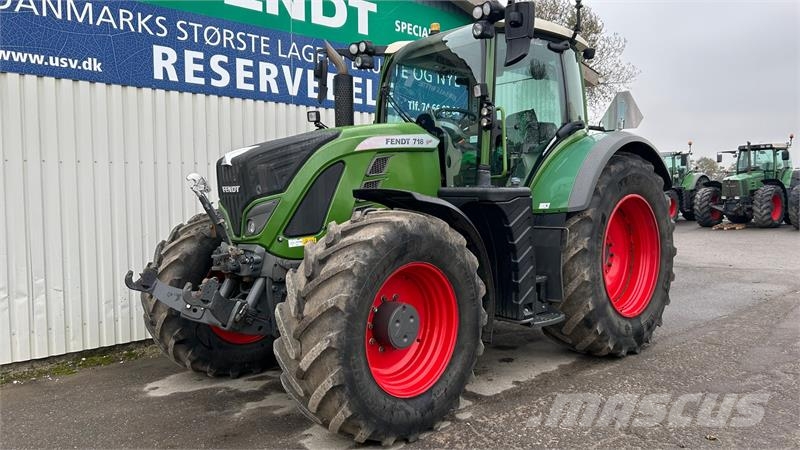 Fendt 718 Vario S4 Power Plus Traktory