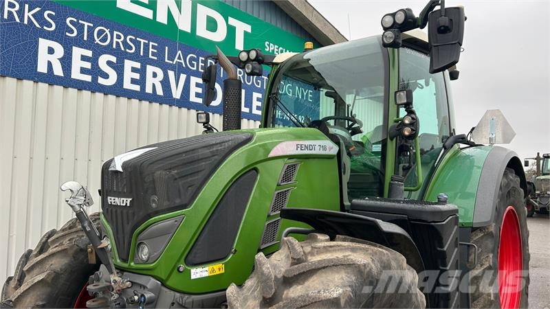 Fendt 718 Vario S4 Power Plus Traktory