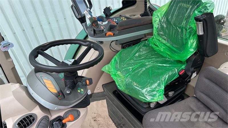 Fendt 718 Vario S4 Power Plus Traktory
