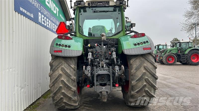 Fendt 718 Vario S4 Power Plus Traktory