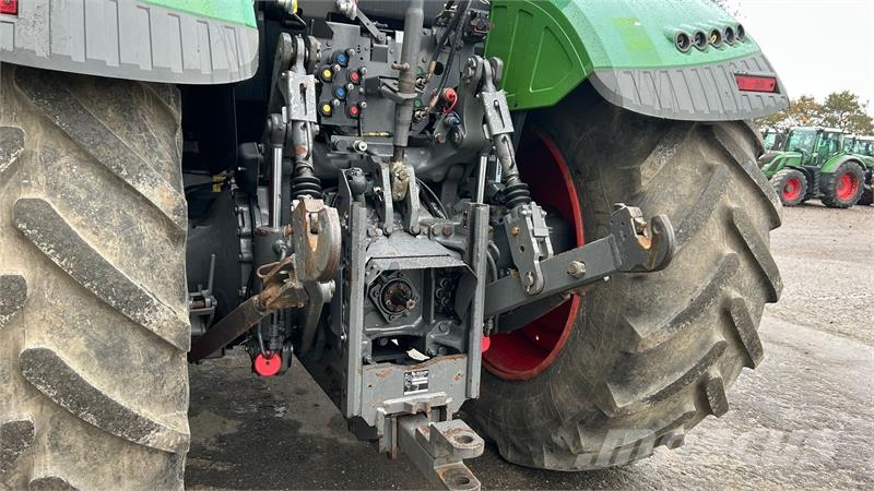Fendt 718 Vario S4 Power Plus Traktory