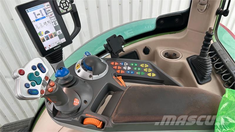 Fendt 718 Vario S4 Power Plus Traktory