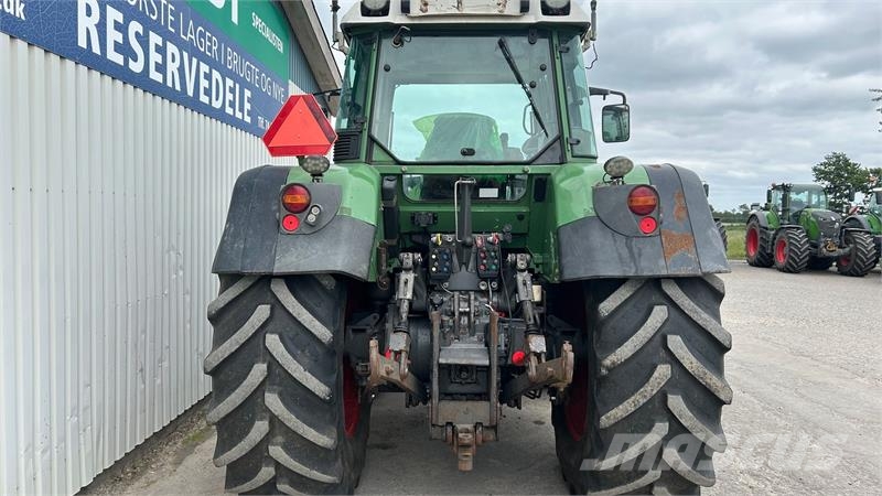 Fendt 718 Vario TMS Traktory