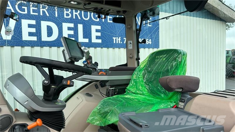 Fendt 720 Vario S4 Profi Plus Traktory