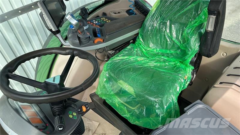 Fendt 720 Vario S4 Profi Plus Traktory