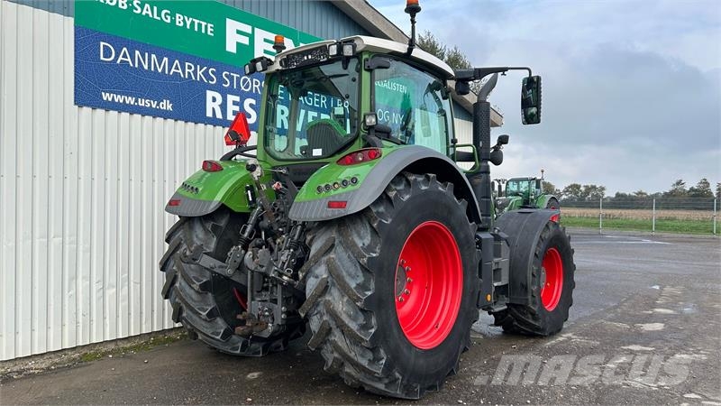 Fendt 720 Vario S4 Profi Plus Traktory