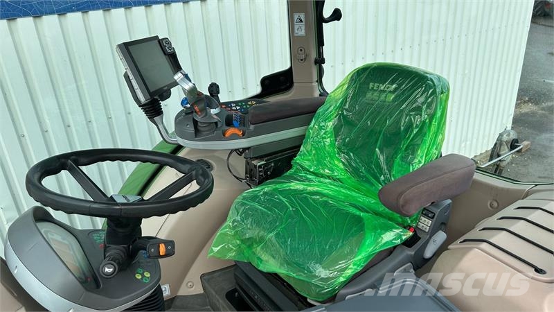 Fendt 720 Vario S4 Profi Plus Traktory