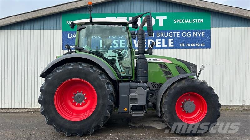 Fendt 720 Vario S4 Profi Plus Traktory