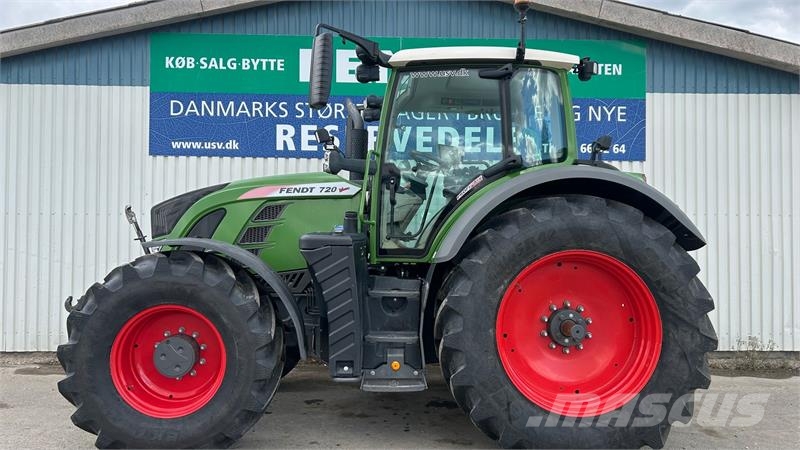 Fendt 720 Vario S4 Profi Plus Traktory