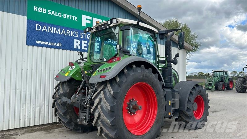 Fendt 720 Vario S4 Profi Plus Traktory