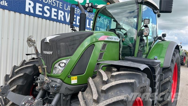 Fendt 720 Vario S4 Profi Plus Traktory